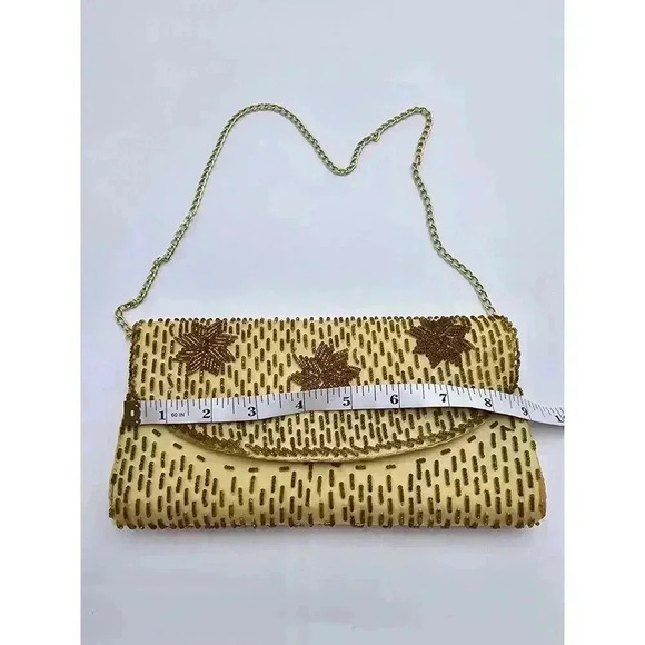 Vtg  Charisma Hong Kong Beaded Yellow and Gold Purse with Chain Strap - Picture 10 of 11